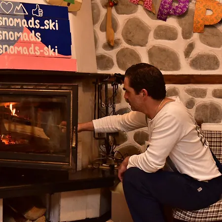 Snomads Diana-ross Homestay *